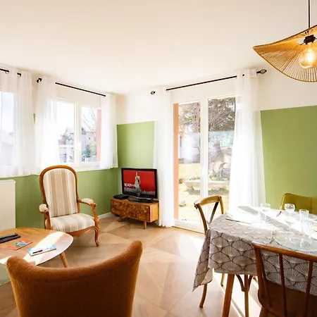 Apartmán 8 Pers- Vue Montagne- Jardin & Ski- Internet- Parking Gratuit Font-Romeu-Odeillo-Via